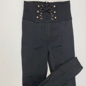 High waste bandage pants .